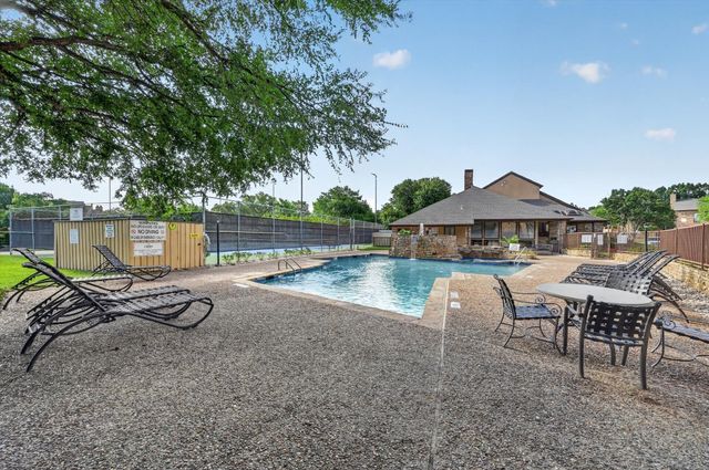 1200 Harwell Drive 1924, Arlington, TX 76011