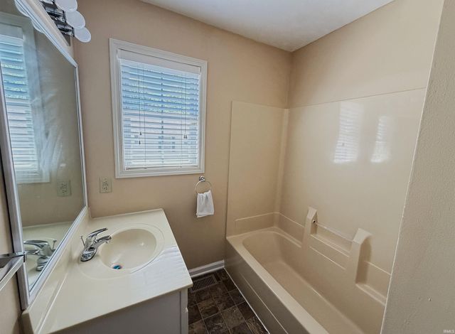 770 E Sherwood Hills Drive, Bloomington, IN 47401
