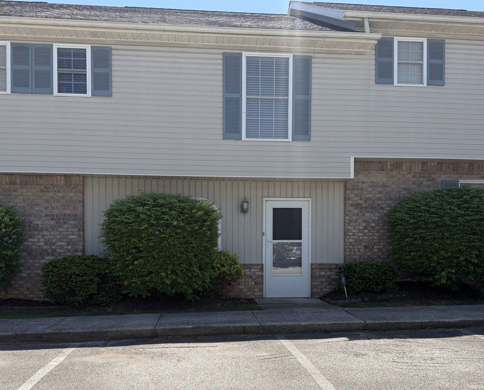 770 E Sherwood Hills Drive, Bloomington, IN 47401