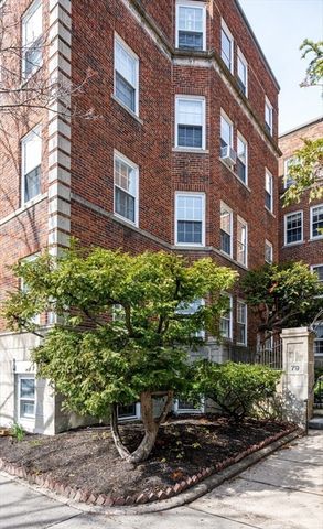 79 Martin Street 21, Cambridge, MA 02138