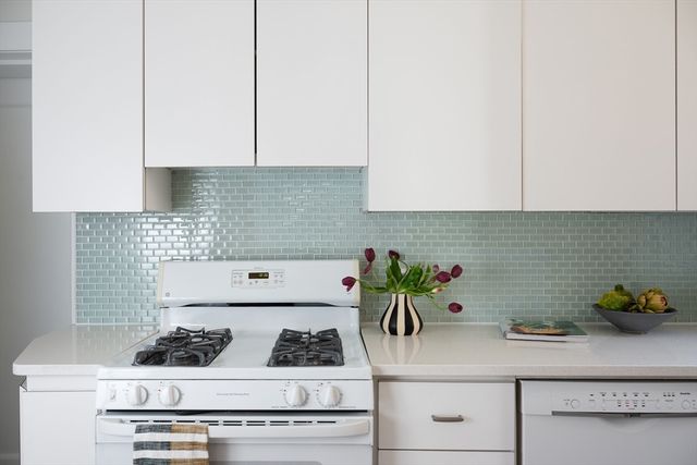 79 Martin Street 21, Cambridge, MA 02138