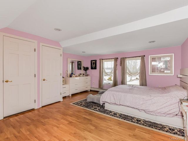 159 Montgomery Avenue, Oceanside, NY 11572