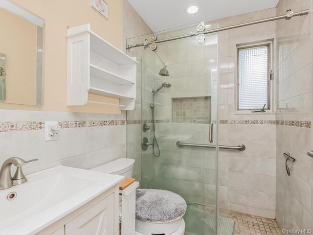 159 Montgomery Avenue, Oceanside, NY 11572
