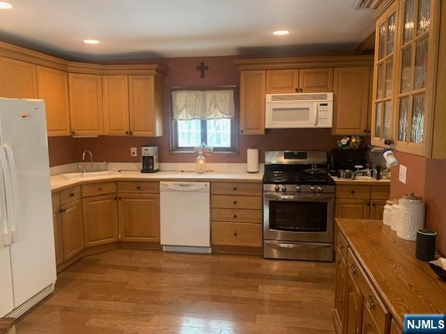 179 Clayton Terrace, Paramus, NJ 07652