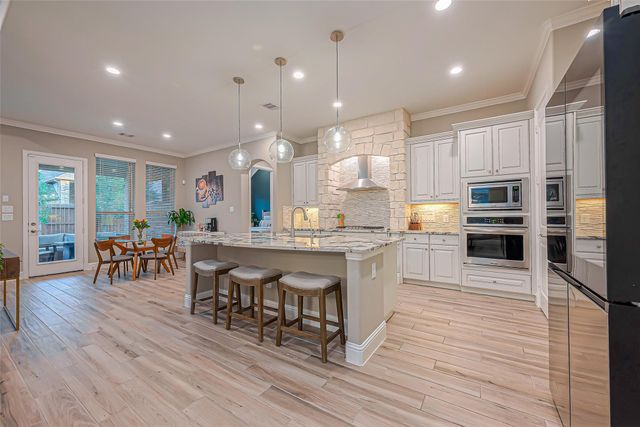 11218 Spoke Hollow Creek Lane, Cypress, TX 77433