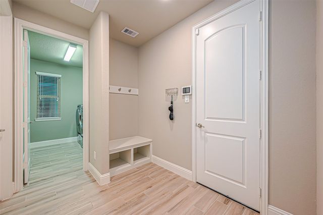 11218 Spoke Hollow Creek Lane, Cypress, TX 77433