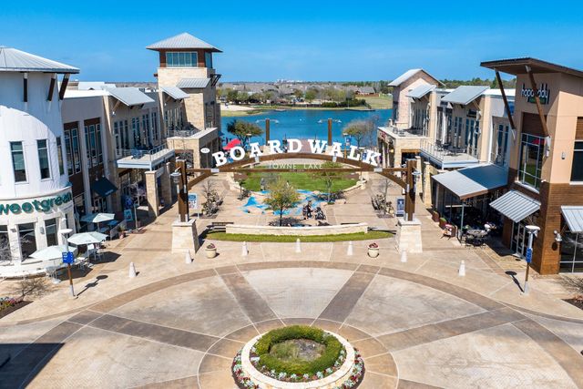 11218 Spoke Hollow Creek Lane, Cypress, TX 77433