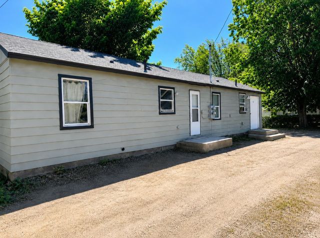 321 E Grace St, Medical Lake, WA 99022