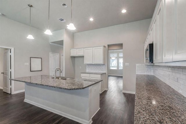 212 Road 6613, Dayton, TX 77535