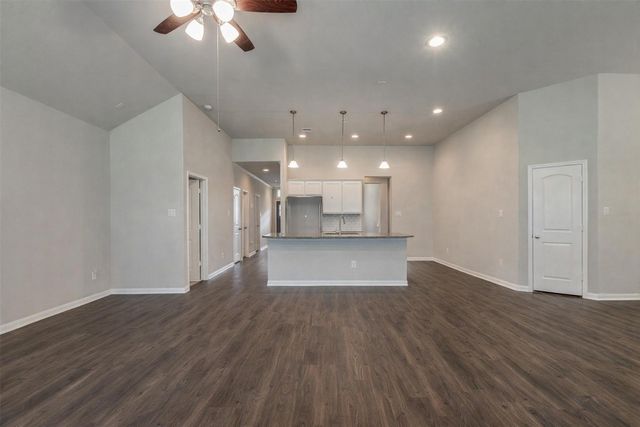 212 Road 6613, Dayton, TX 77535