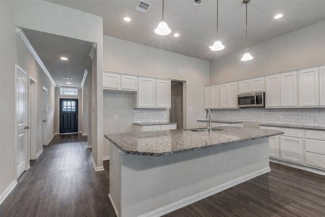 212 Road 6613, Dayton, TX 77535