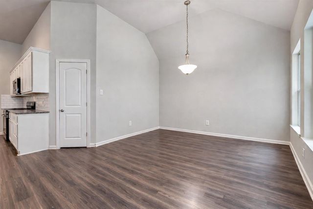 212 Road 6613, Dayton, TX 77535