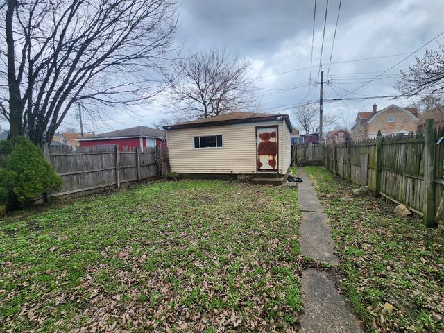 5733 S Wolcott Avenue, Chicago, IL 60636
