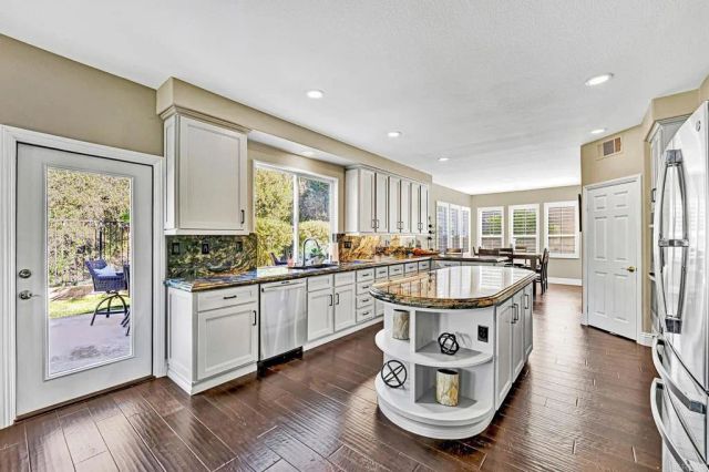 1463 Belmont Park Road, Oceanside, CA 92057