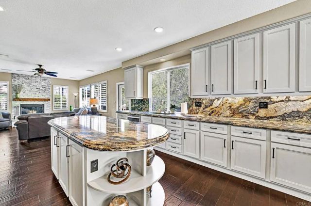 1463 Belmont Park Road, Oceanside, CA 92057