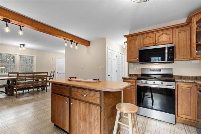 3973 Oak AVENUE, West Bend, WI 53095