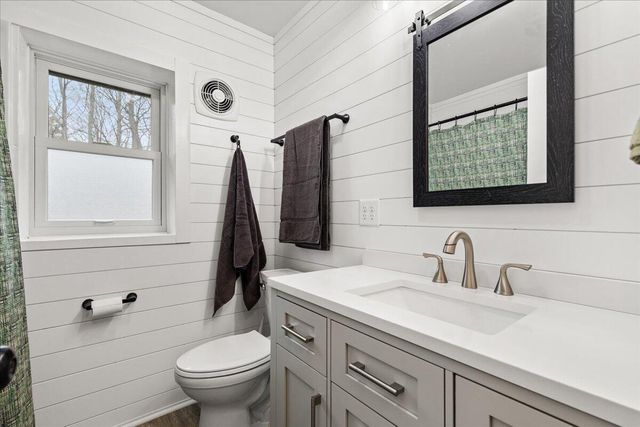 3973 Oak AVENUE, West Bend, WI 53095