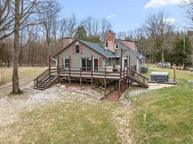 3973 Oak AVENUE, West Bend, WI 53095