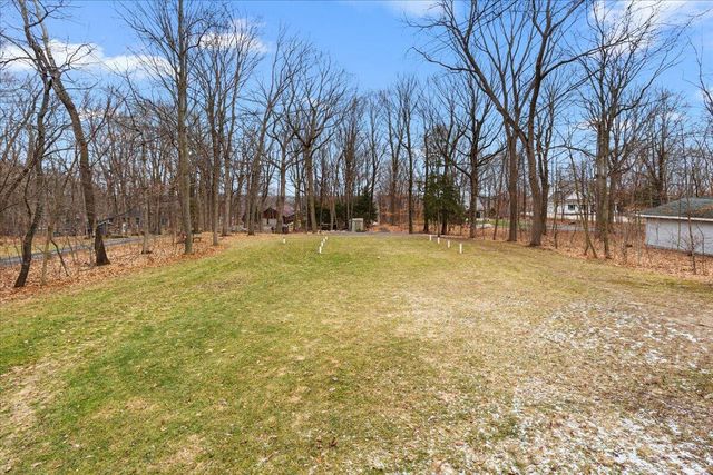 3973 Oak AVENUE, West Bend, WI 53095