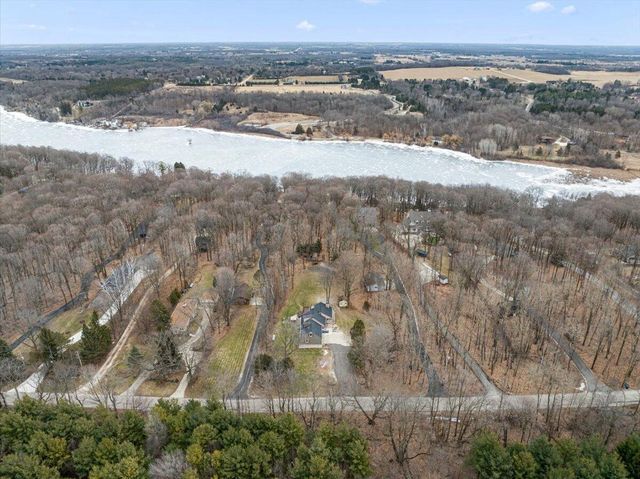 3973 Oak AVENUE, West Bend, WI 53095