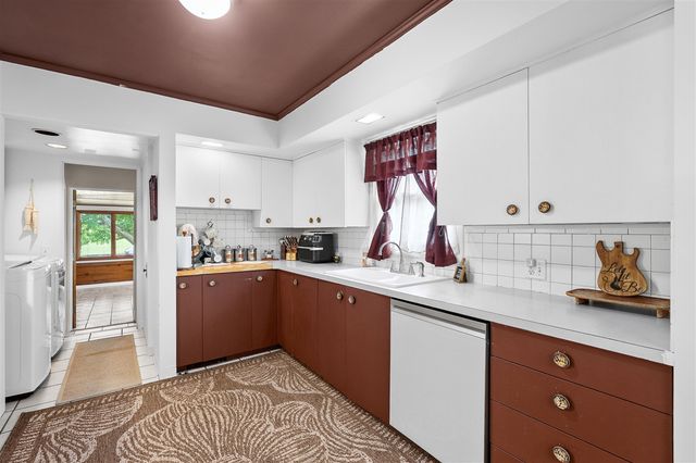 2805 Winchell Avenue, Kalamazoo, MI 49008