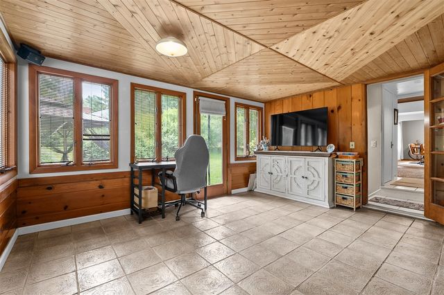 2805 Winchell Avenue, Kalamazoo, MI 49008