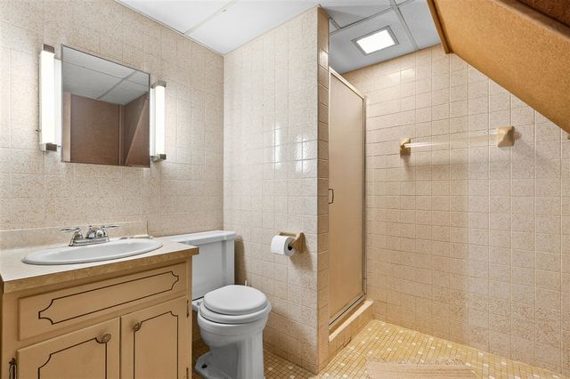 2805 Winchell Avenue, Kalamazoo, MI 49008