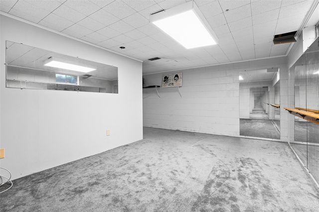 2805 Winchell Avenue, Kalamazoo, MI 49008