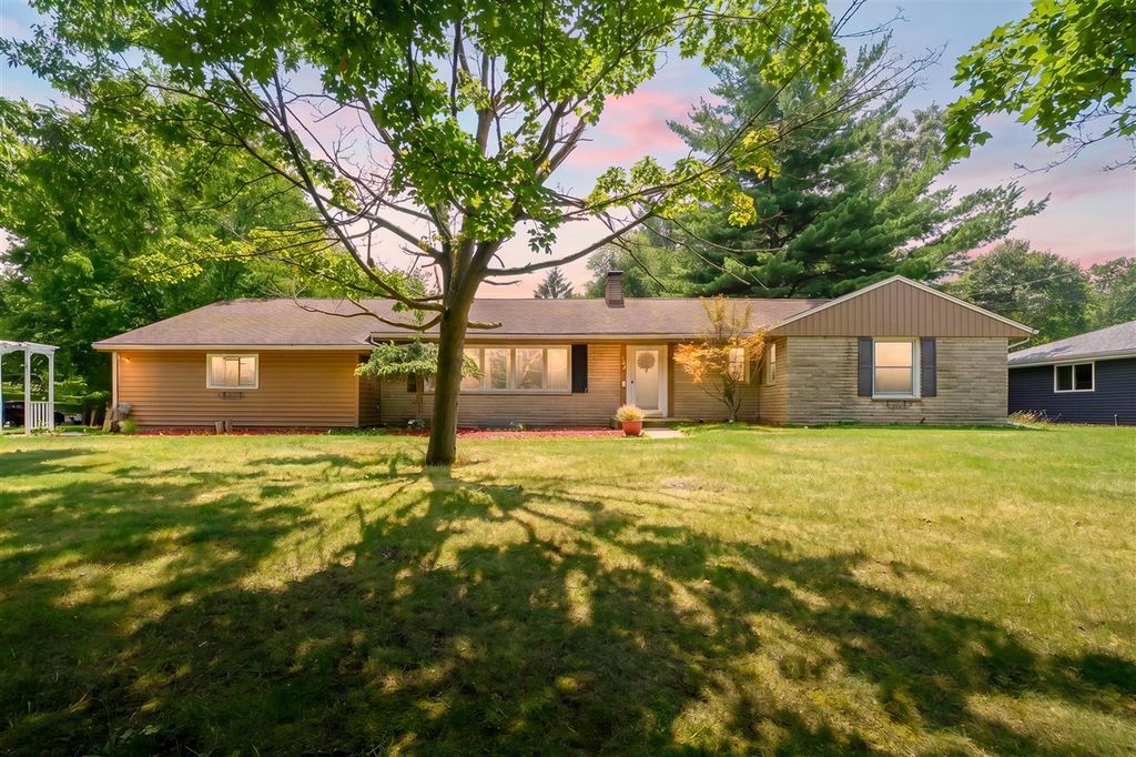 2805 Winchell Avenue, Kalamazoo, MI 49008