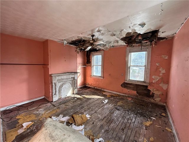 458 Wyola St, Mt Washington, PA 15211