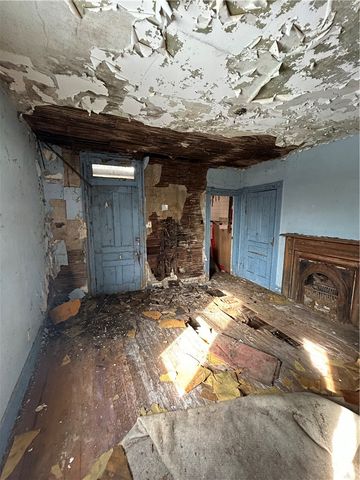 458 Wyola St, Mt Washington, PA 15211