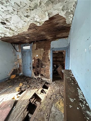 458 Wyola St, Mt Washington, PA 15211