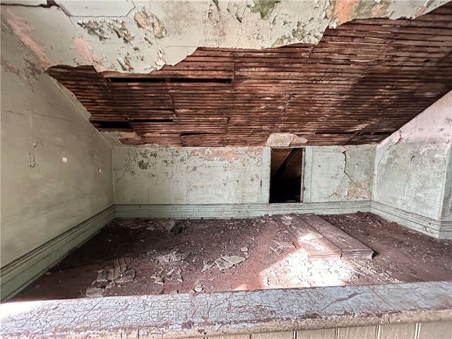 458 Wyola St, Mt Washington, PA 15211