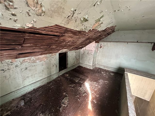 458 Wyola St, Mt Washington, PA 15211