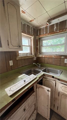 458 Wyola St, Mt Washington, PA 15211