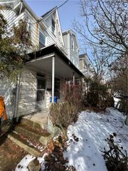 458 Wyola St, Mt Washington, PA 15211