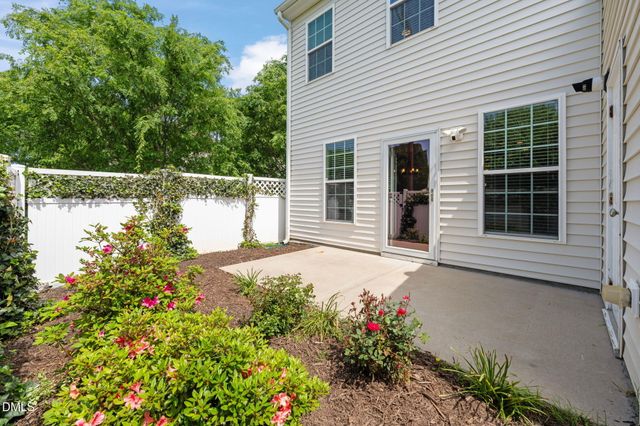 1004 Renewal Place, Raleigh, NC 27603