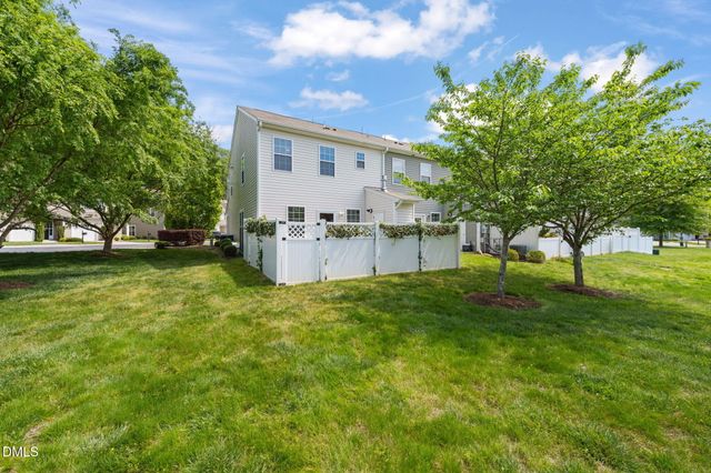 1004 Renewal Place, Raleigh, NC 27603