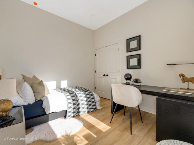 8308 CENTER Avenue 302, River Grove, IL 60171