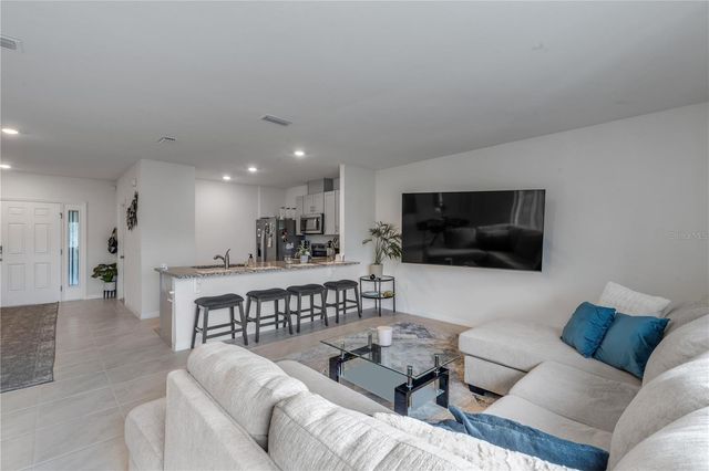 2724 SILVER CANOE DRIVE, Edgewater, FL 32141