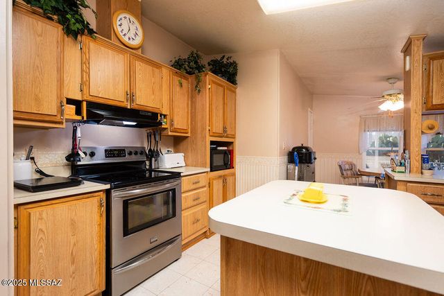 3612 S Jadestone Lane, Tucson, AZ 85735
