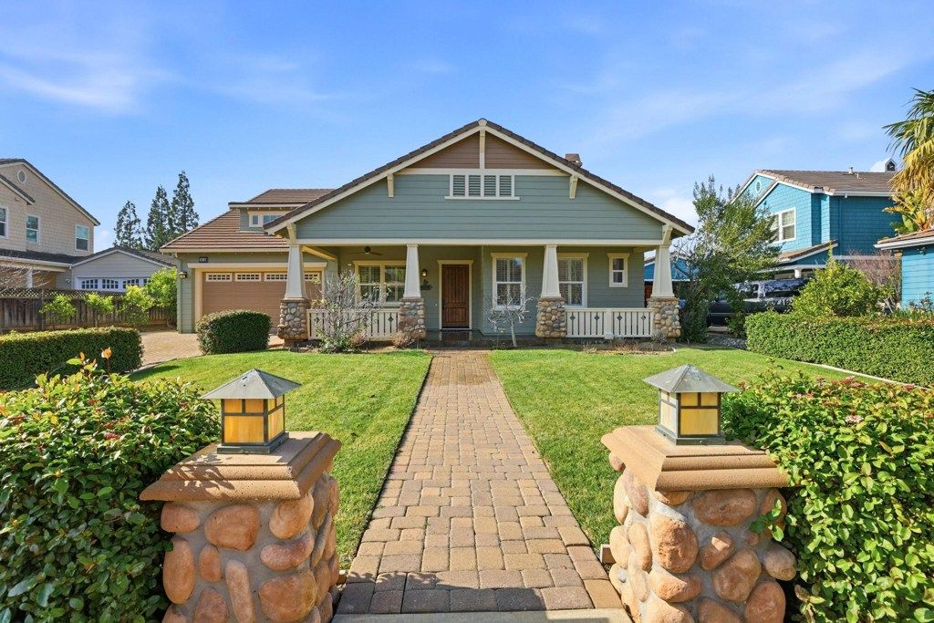 Image 3 of property listing at 3075 Olivoro Ct, Livermore, CA 94550