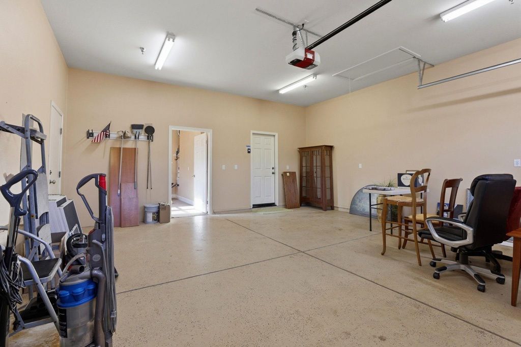 Image 37 of property listing at 3075 Olivoro Ct, Livermore, CA 94550