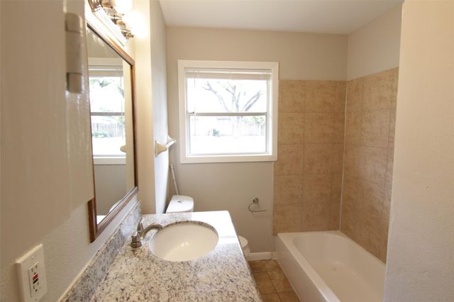 6915 Edgemoor Drive, Houston, TX 77074