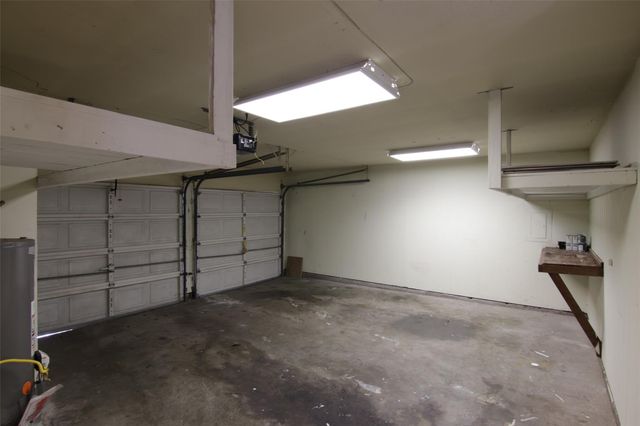 6915 Edgemoor Drive, Houston, TX 77074