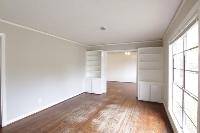 6915 Edgemoor Drive, Houston, TX 77074