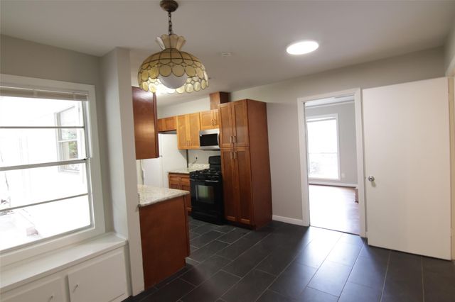 6915 Edgemoor Drive, Houston, TX 77074