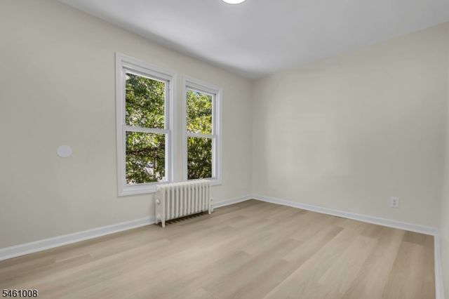 263 Sanford St, East Orange City, NJ 07018