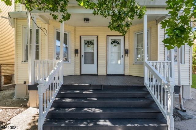 263 Sanford St, East Orange City, NJ 07018