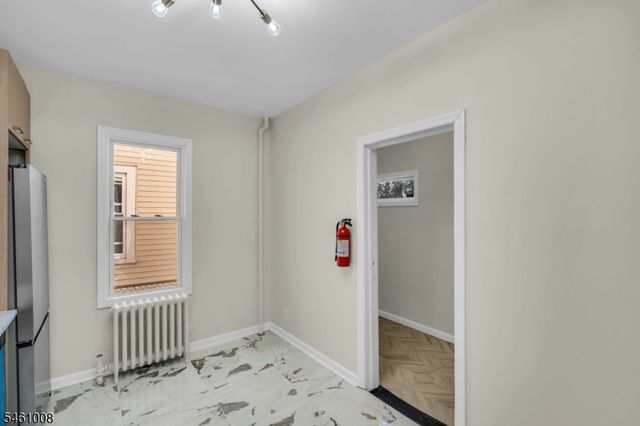 263 Sanford St, East Orange City, NJ 07018
